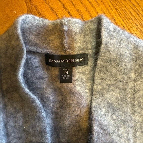 Banana Republic Size Medium Petite 58% Wool - Picture 2 of 4